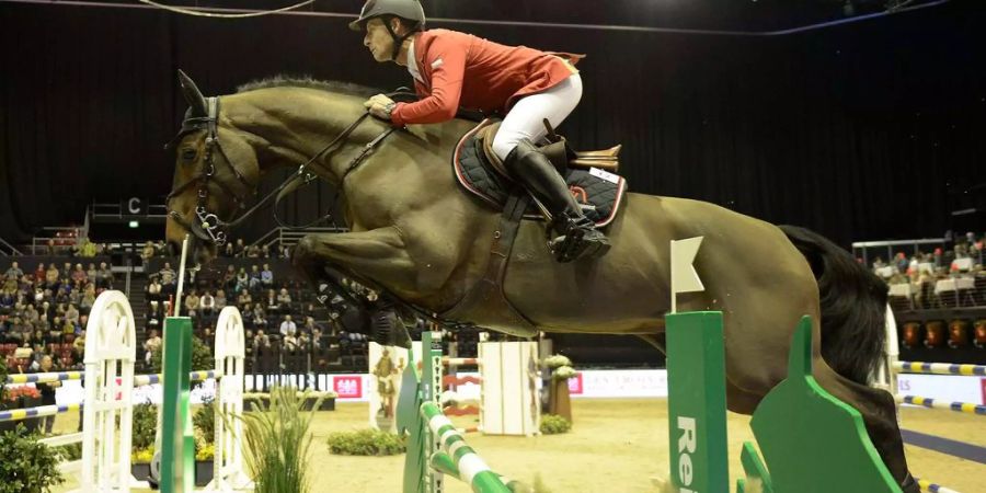 Pius Schwizer (hier noch auf Verdi III.) gewinnt mit seinem Pferd Balou Rubin den Schweizer Cup im Springreiten. (Archivbild)