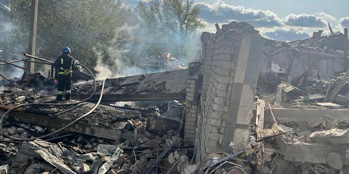 Russen-Bomben - Ukraine meldet 51 Tote nach Angriff auf Laden
