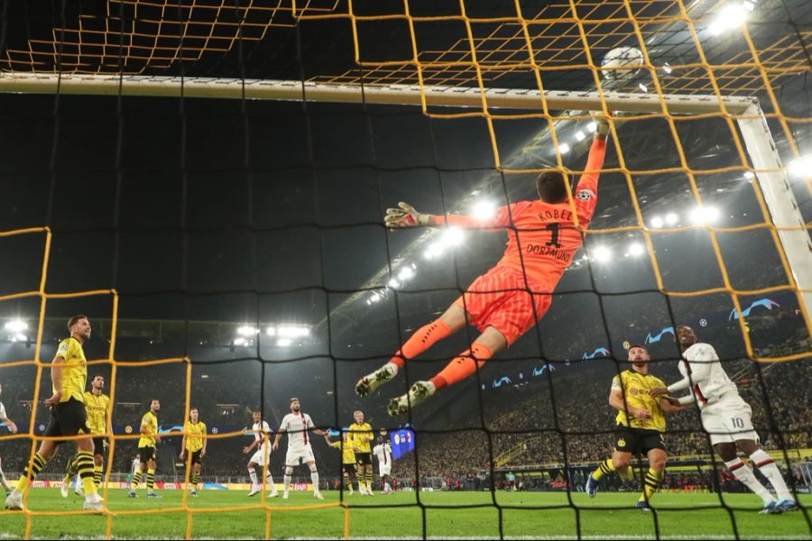 Beim BVB spielt der 1,95-Meter-Mann gross auf.