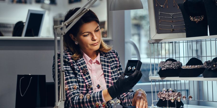 Bei dem Anhänger in Form eines Fabergé-Eis handelte es sich um eine durch den James-Bond-Film «Octopussy» inspirierte Sonderedition. (Symbolbild)