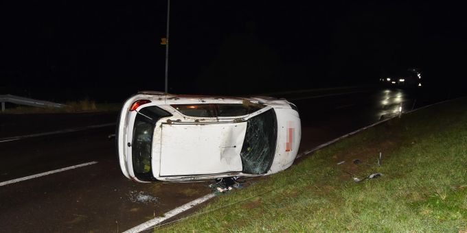 Totalschaden - Autofahrer (59) überschlägt sich in Herisau AR