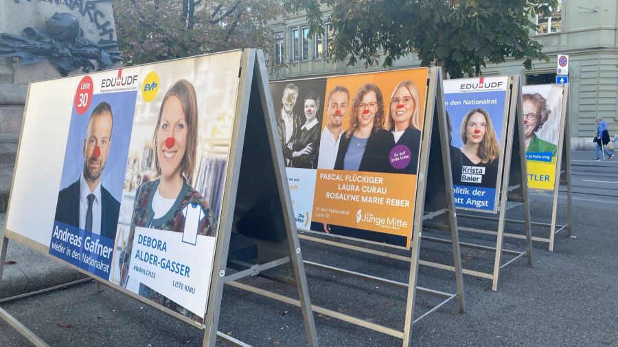 Nicht nur die SVP-Plakate werden zum Ziel von mutwilligen Vandalenakte – doch sind es meistens die Wahlplakate von bürgerlichen Kandidierenden, die der Zerstörung zum Opfer fallen.