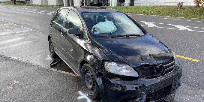 Totalschaden an Auto nach Selbstunfall. Selbstunfall in St. Gallen