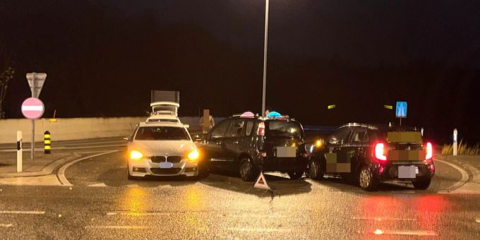 Kriegstetten SO: Kollision mit drei beteiligten Autos. Kriegstetten SO
