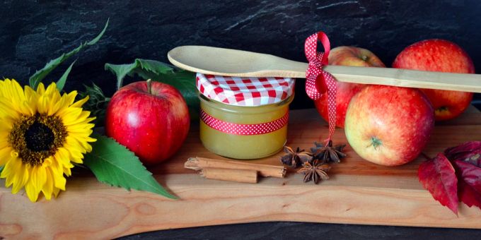 20-Minuten-Rezept: Selbstgemachtes Apfelmus ohne Zucker