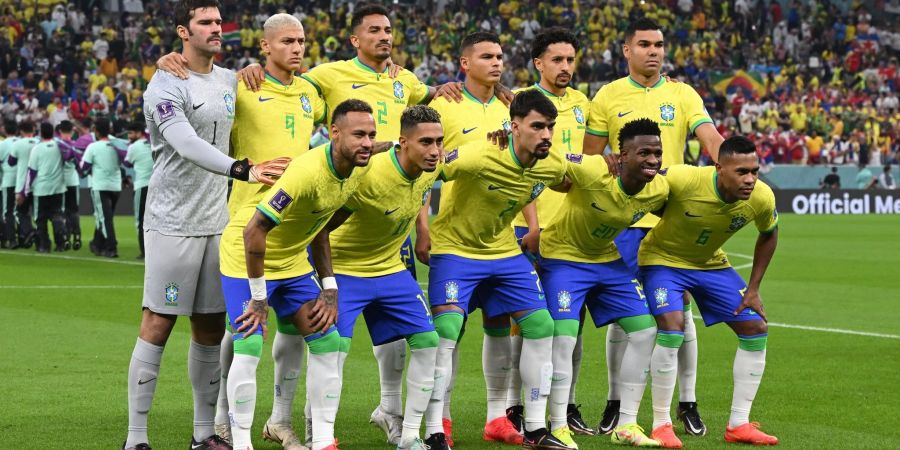 Brasilien besiegte zum Auftakt in der Gruppe G Serbien mit 2:0.