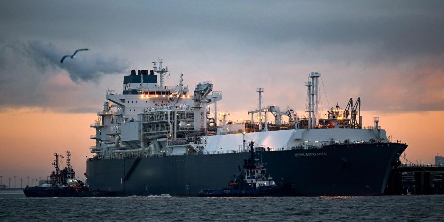 Das Spezialschiff «Höegh Esperanza» dient als schwimmende Plattform, um Flüssigerdgas (LNG) anzulanden und zu regasifizieren.