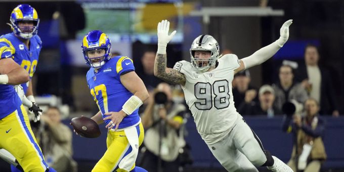 Die Las Vegas Raiders verlieren gegen die LA Rams in der NFL. NFL