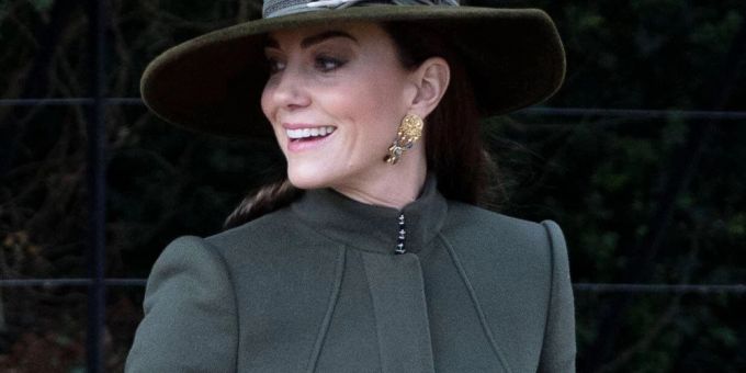 Royal-Fans sind die Ohrringe von Prinzessin Kate aufgefallen. prinzessin kate