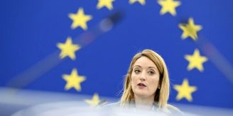 Strassburg - EU-Parlamentspräsidentin gibt verspätet erhaltene Geschenke an Strassburg - EU-Parlamentspräsidentin gibt verspätet erhaltene Geschenke an