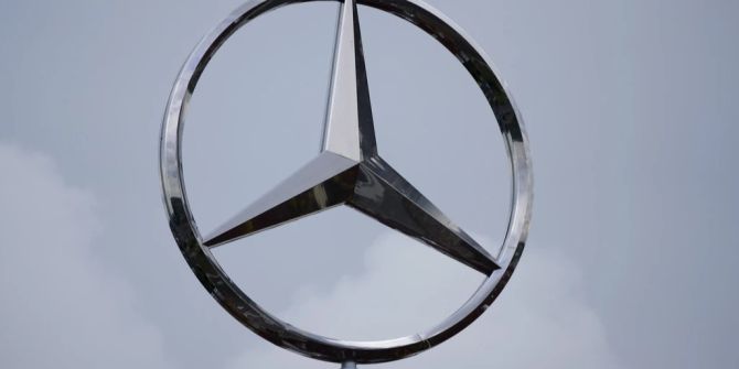 Mercedes-Benz Logo