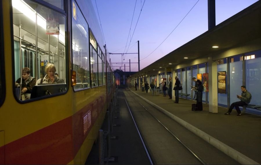 Schwarzfahren Schwarzfahrer ÖV Verkehrspolitik