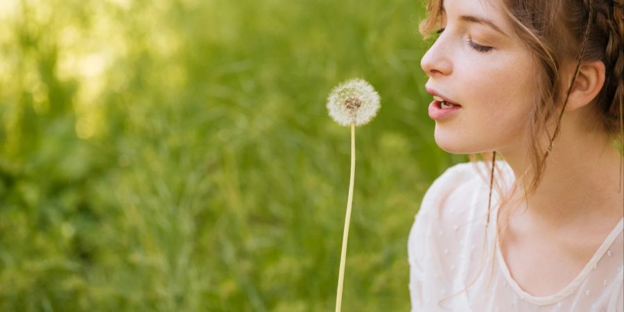 Frau in Natur