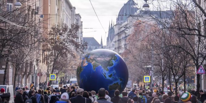 Die deutsche Vereinigung der «Fridays for Future» verärgern mit ihrem Tweet nicht nur alle Grosseltern, sondern auch viele User im Netz. fridays for future
