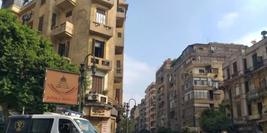 Polizeisperre vor dem Tahrir-Platz in Kairo