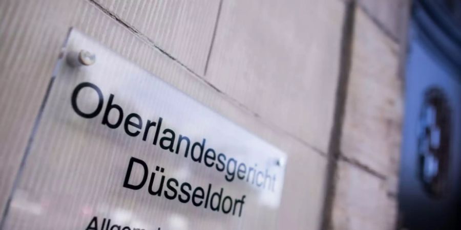 Eingang zum Düsseldorfer Oberlandesgericht