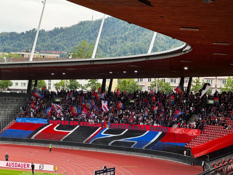 Der FC Basel wird von seinen Fans auch auswärts zahlreich unterstützt.