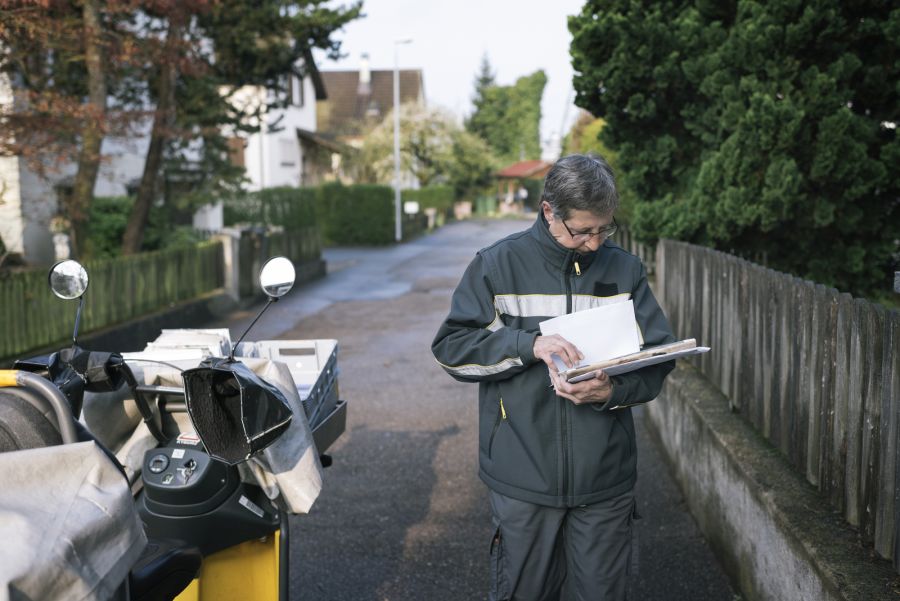 Daraus geht unter anderem hervor, dass die Weiterbeschäftigung nach dem Referenzalter gefördert werden soll. (Symbolbild)