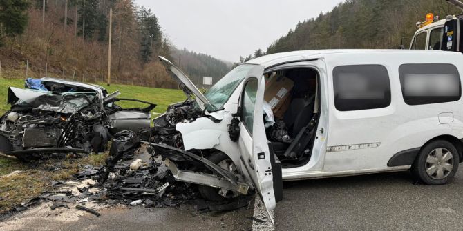 Frontalkollision H4 Bargen