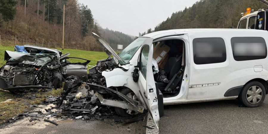 Frontalkollision H4 Bargen