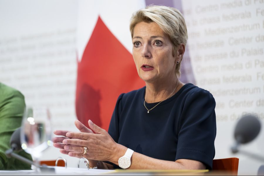 Bundespräsidentin Karin Keller-Sutter und der Bundesrat versuchen seither, mit den USA eine Lösung im Zollstreit zu finden.