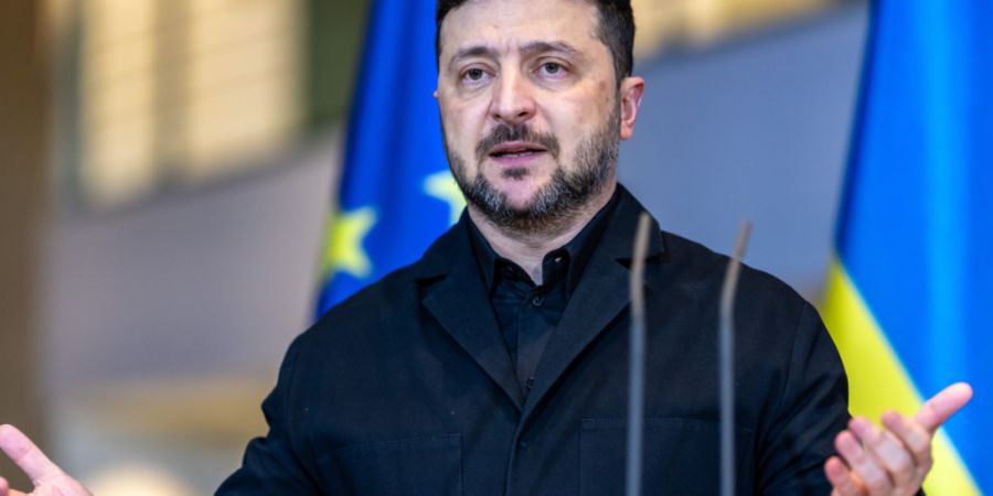 ARCHIV - Wolodymyr Selenskyj, Präsident der Ukraine, nimmt an einer Pressekonferenz teil. Foto: Michael Kappeler/dpa