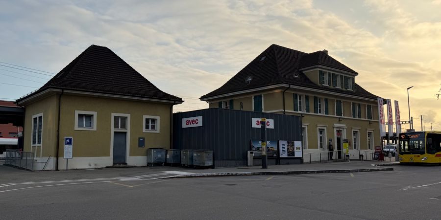 bahnhof muttenz