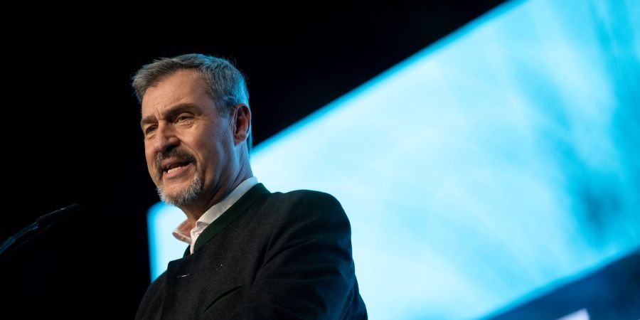 CSU-Chef Söder meint: «Ohne Auto droht ein Kollaps.»