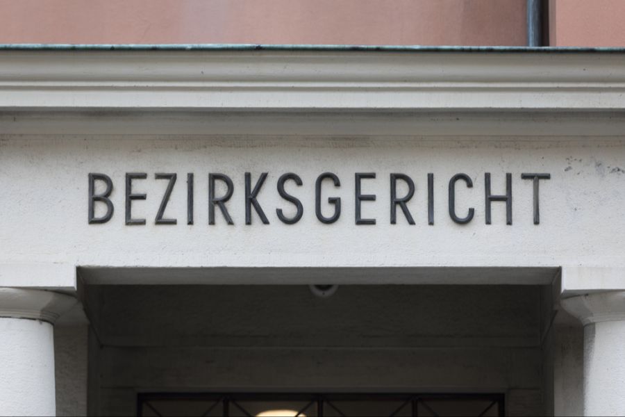 Bezirksgericht