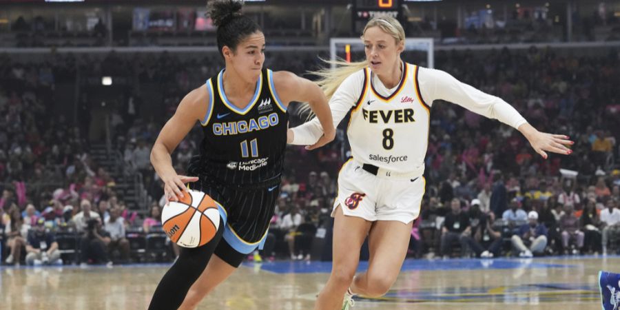Zwei Spielerinnen der WNBA