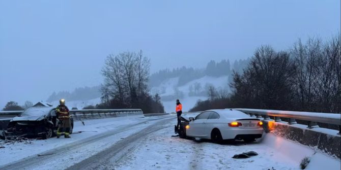 Frontalkollision Bowil