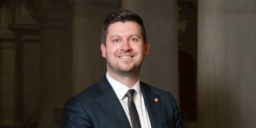 Dominik Blunschy Die Mitte