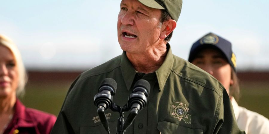 ARCHIV - Der Gouverneur von Louisiana, Jeff Landry Foto: Gerald Herbert/AP/dpa