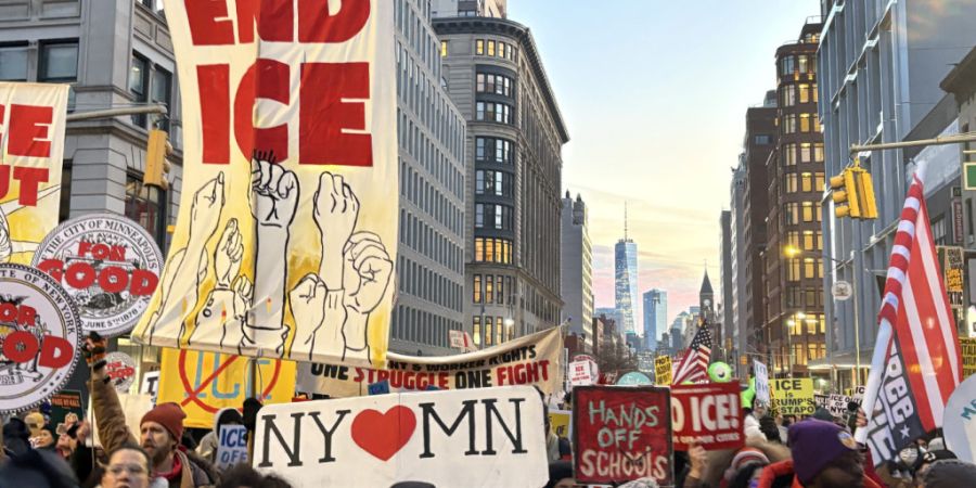 dpatopbilder - Anti-ICE-Protest in New York. Foto: Krista Kennell/ZUMA Press Wire/dpa