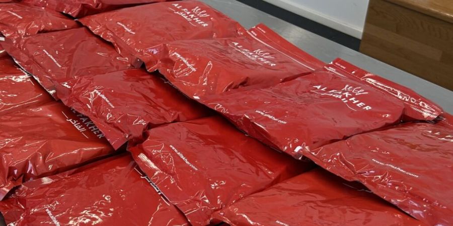 Ein Mann ist an der Grenze zwischen Italien und der Schweiz mit 90 Kilogramm nicht deklariertem Shisha-Tabak festgehalten worden.