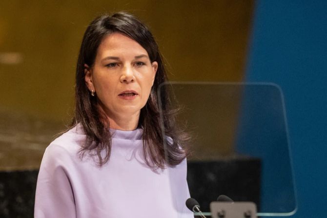 Annalena Baerbock Trumps Friedensrat
