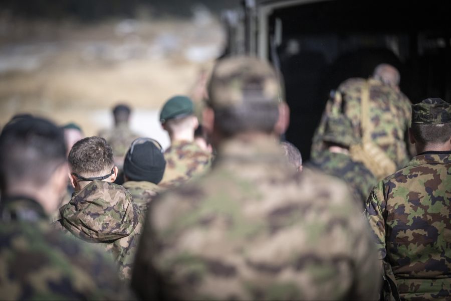 Mitte-Präsident Bregy erachtet eine Erhöhung der Mehrwertsteuer zugunsten der Armee als den «demokratisch richtigen Weg».