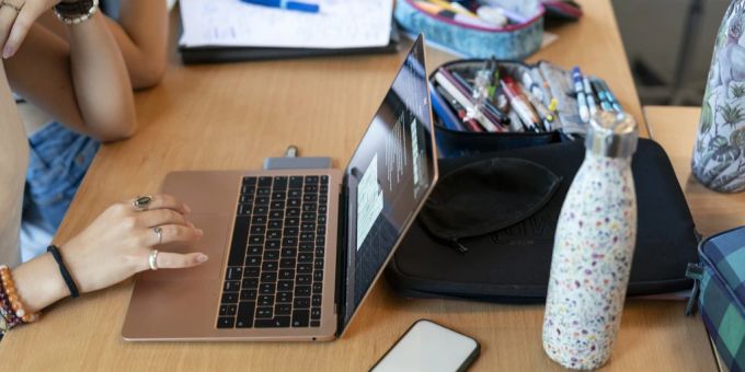 Im Kantonsrat ist aktuell Thema, ob «Politische Bildung» Teil des Schulunterrichts ab Sek-Stufe I werden soll. (Symbolbild) Politische Bildung Luzern Kantonsrat