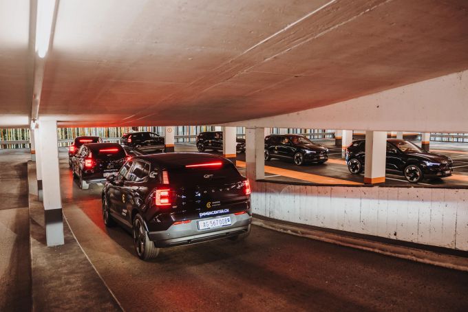 Der besondere Autocorso im Emmen Center. Emmen Center Elektromobilität