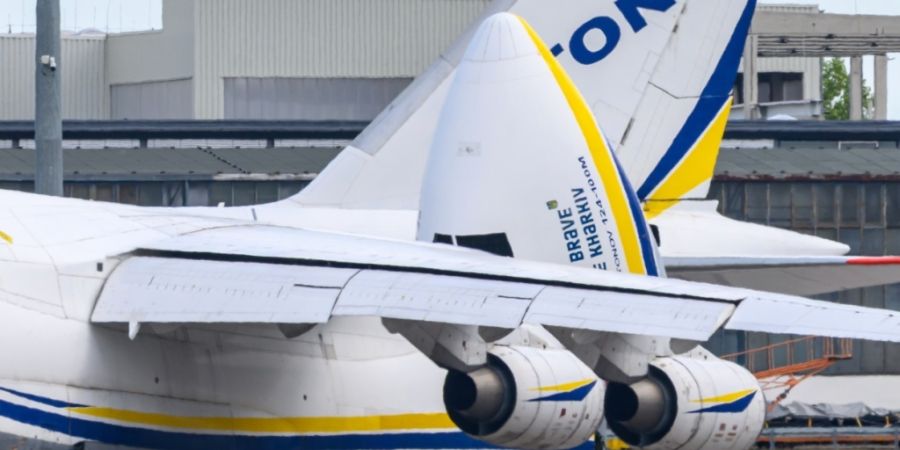 ARCHIV - Eine ukrainische Antonov am Flughafen Leipzig/Halle. Foto: Hendrik Schmidt/dpa/Archivbild