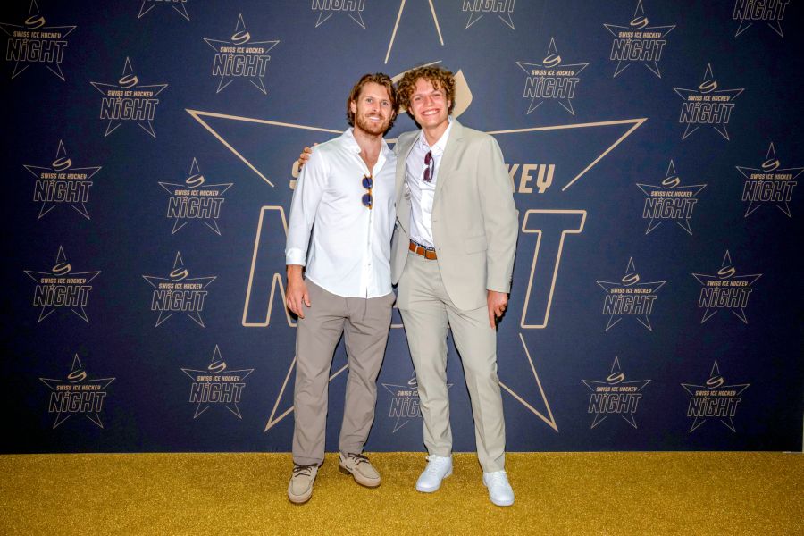 Nati- und Meisterspieler vereint: Christoph Bertschy und Attilio Biasca (neu Boston Bruins/NHL).