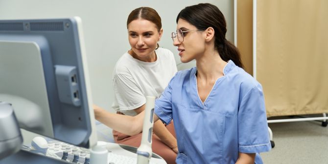 Ärztin Patientin Gynäkologie EPD