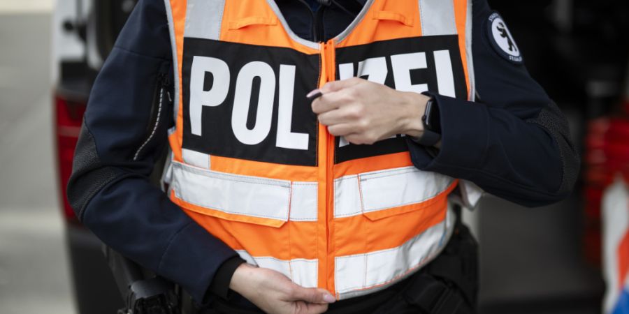 Die Stadtpolizei St. Gallen stoppte in der nacht auf Sonntag einen 13 Jahre alten Motorradlenker. (Symbolbild)