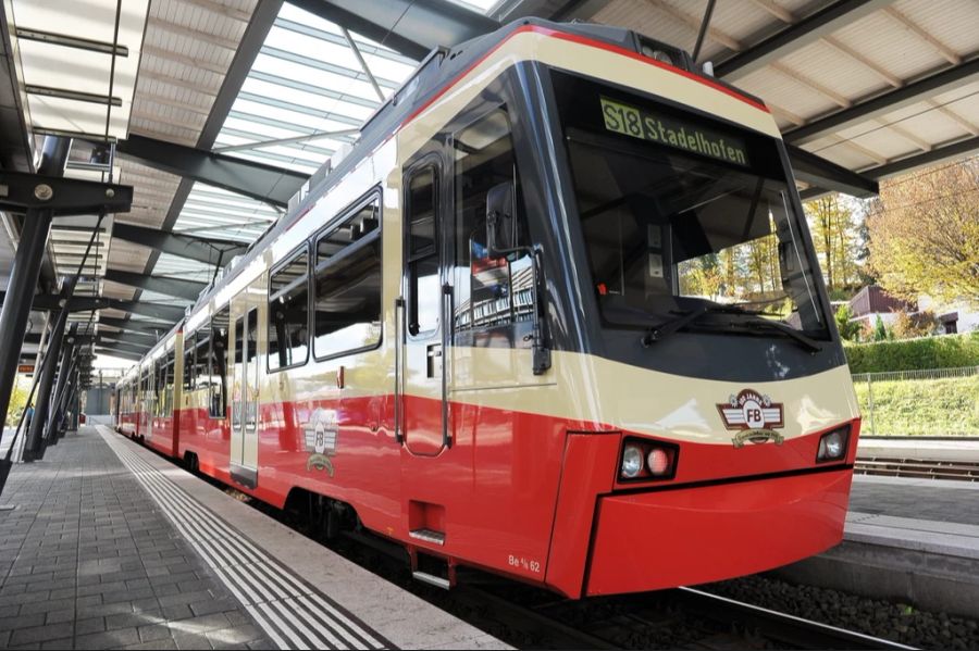 Einige Fahrten fallen bei Uber und Bolt deshalb billiger aus als Fahrten mit dem ÖV. (Symbolbild)