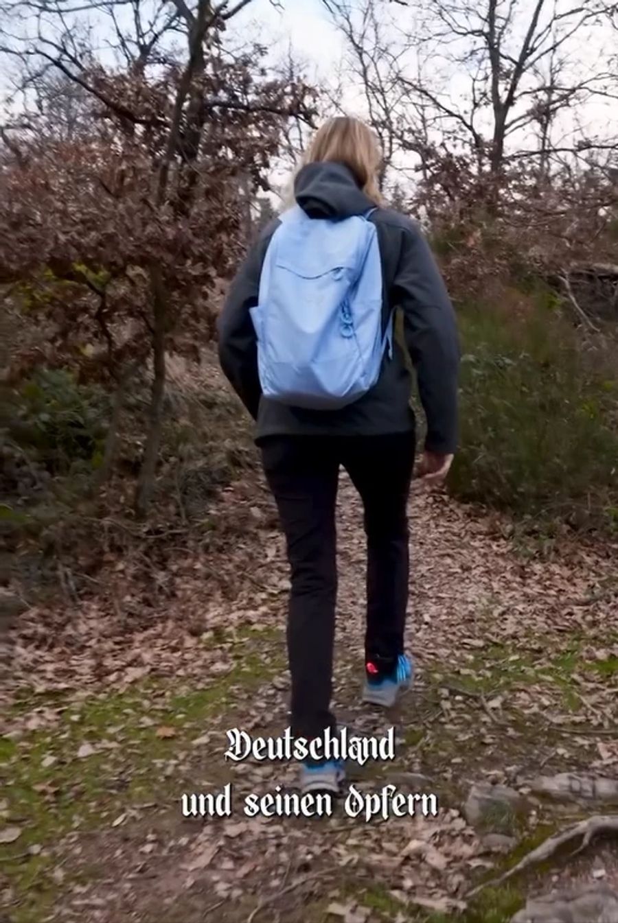 Hazel Brugger wandert in ihrer Parodie durch die Landschaft ...