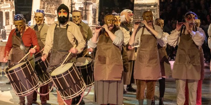 Das Drummeli ist die grösste Vorfasnachtsveranstaltung in Basel. basel fasnacht