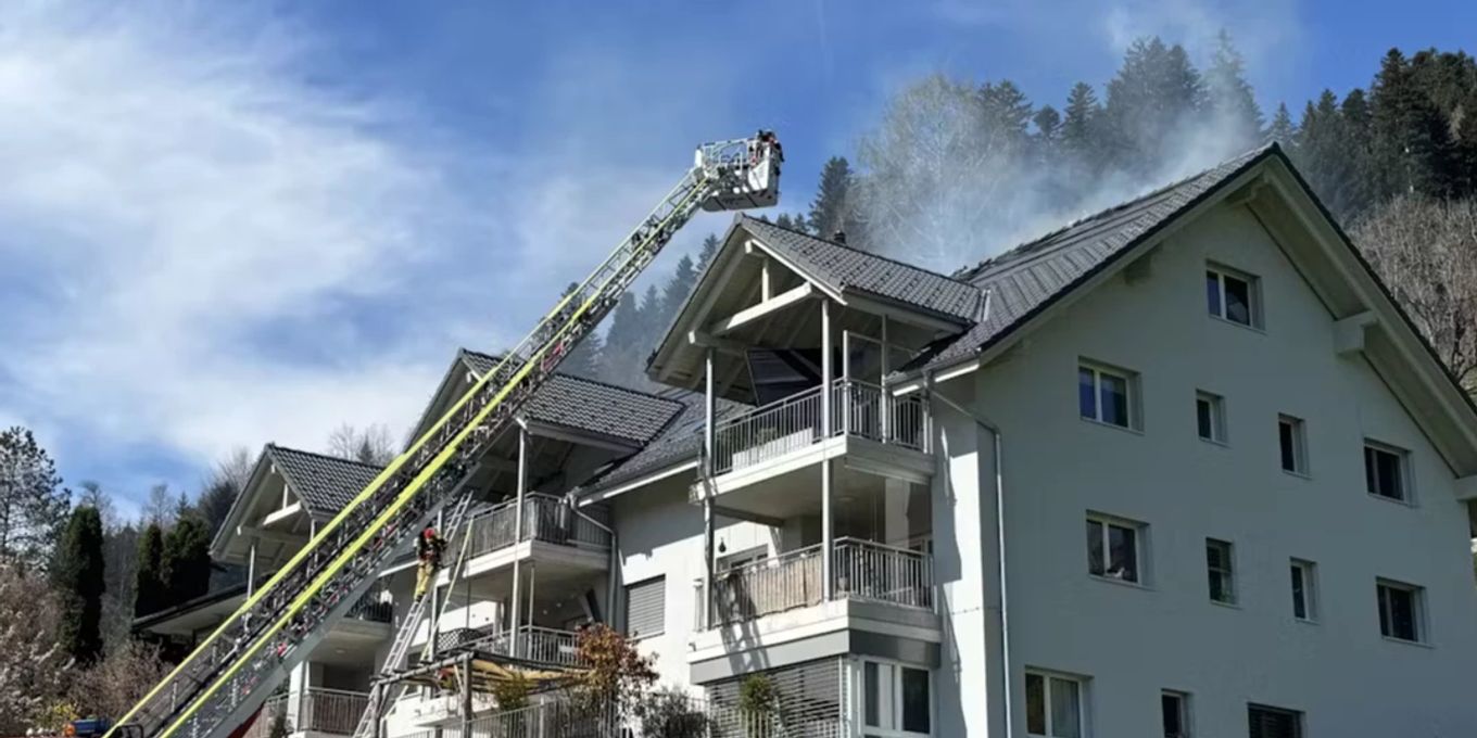 Signau BE: Brand im Dachstock - Photovoltaikanlage defekt Signau BE: Brand im Dachstock - Photovoltaikanlage defekt