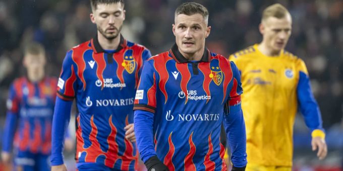 Taulant Xhaka hängt seine Schuhe im Sommer an den Nagel und beendet seine Karriere beim FC Basel. Taulant Xhaka fc basel
