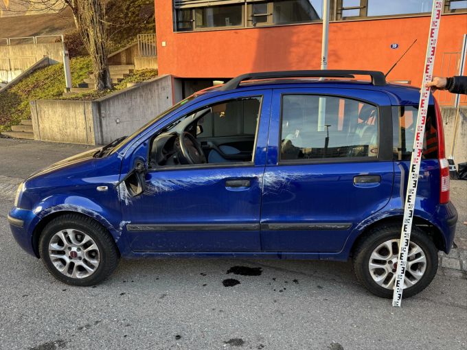 Am Auto entstand ein Sachschaden. Sachschaden