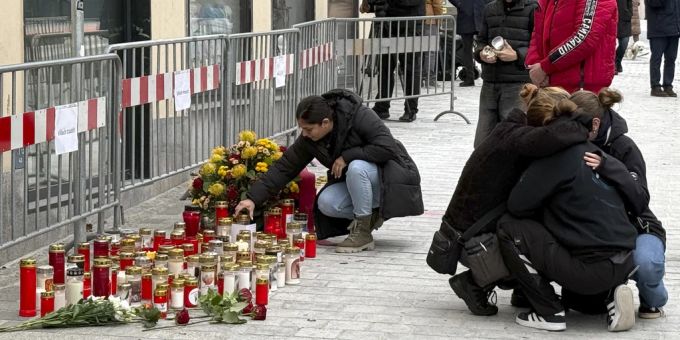 Ein 42-jähriger Syrer stoppte den Messerangreifer in Villach (Ö) und verhinderte so Schlimmeres. Villach Anschlag